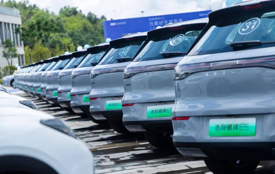 汽车经销商们，只有少部分看到出路 | 救赎2024