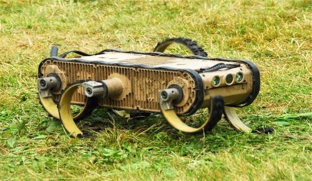 塔夫茨大学利用3D打印开发软关节机器人 可应对恶劣的地形和任务