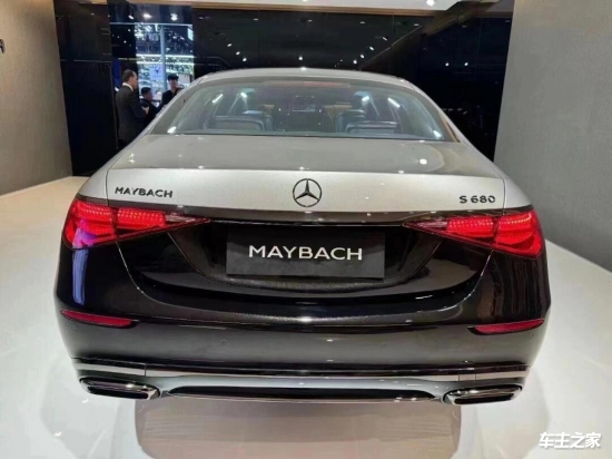 奔驰2024年度收益下滑，计划削减成本并推出新车型以重振销售