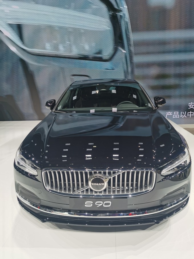 沃尔沃ES90预告图发布 或3月5日首发亮相