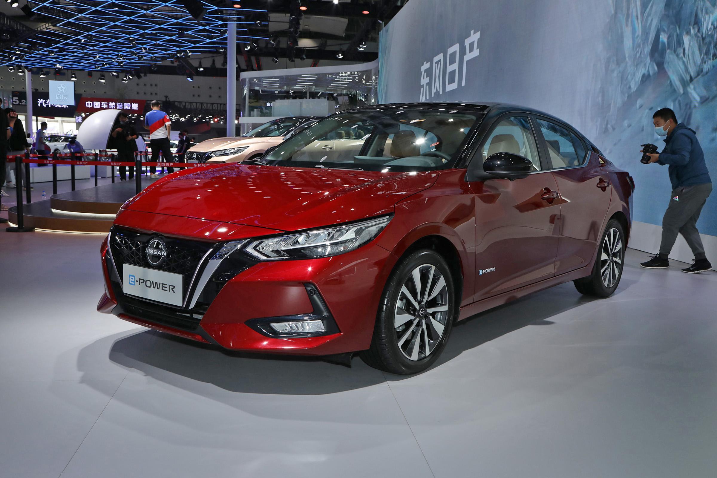 【国际快讯】福特汽车2024年营收创纪录；丰田2024蝉联全球最畅销车企；日产董事会同意取消与本田的合并谈判