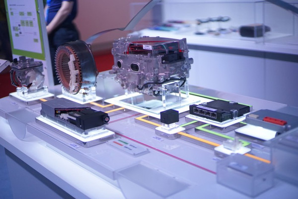 奥托立夫预警：美国关税风暴来袭，汽车供应商面临生存危机