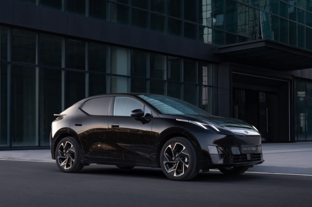 颜值性能都很能打，13.59万元起售的领克Z20真的面面俱到