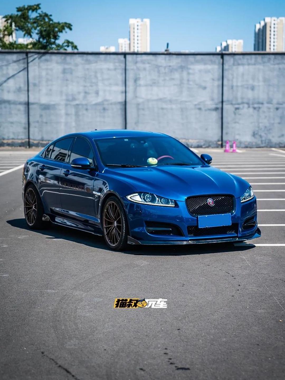 捷豹首款高端纯电车曝光 起售价或超百万元