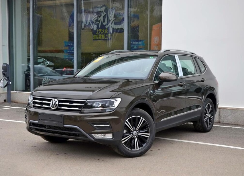 俄罗斯2月新乘用车销量同比下跌24.9%