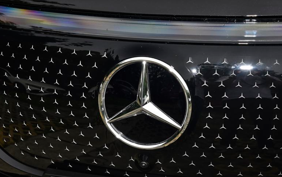 奔驰测试固态电池,续航里程近1,000公里