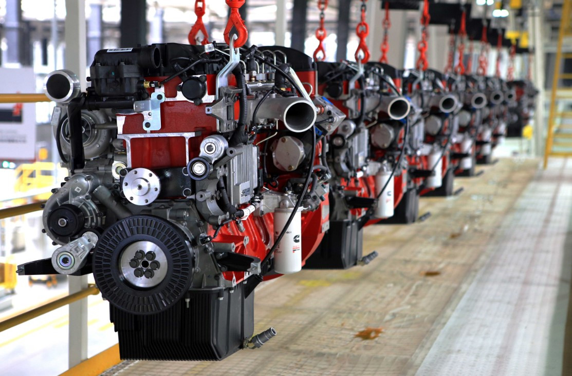 康明斯推出中缸径重型发动机X10