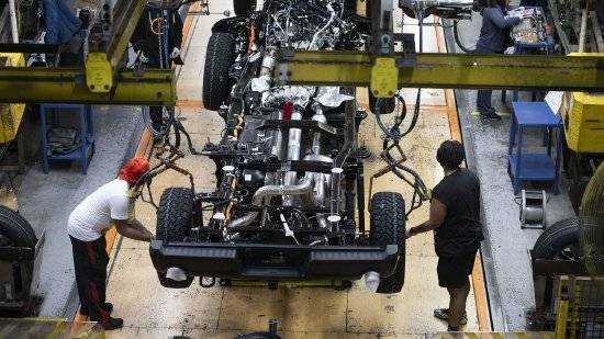 【国际快讯】特朗普政府或暂缓实施进口汽车关税政策；现代汽车集团将在美国投资210亿美元；大众和宝马2月欧洲电动车销量超过特斯拉