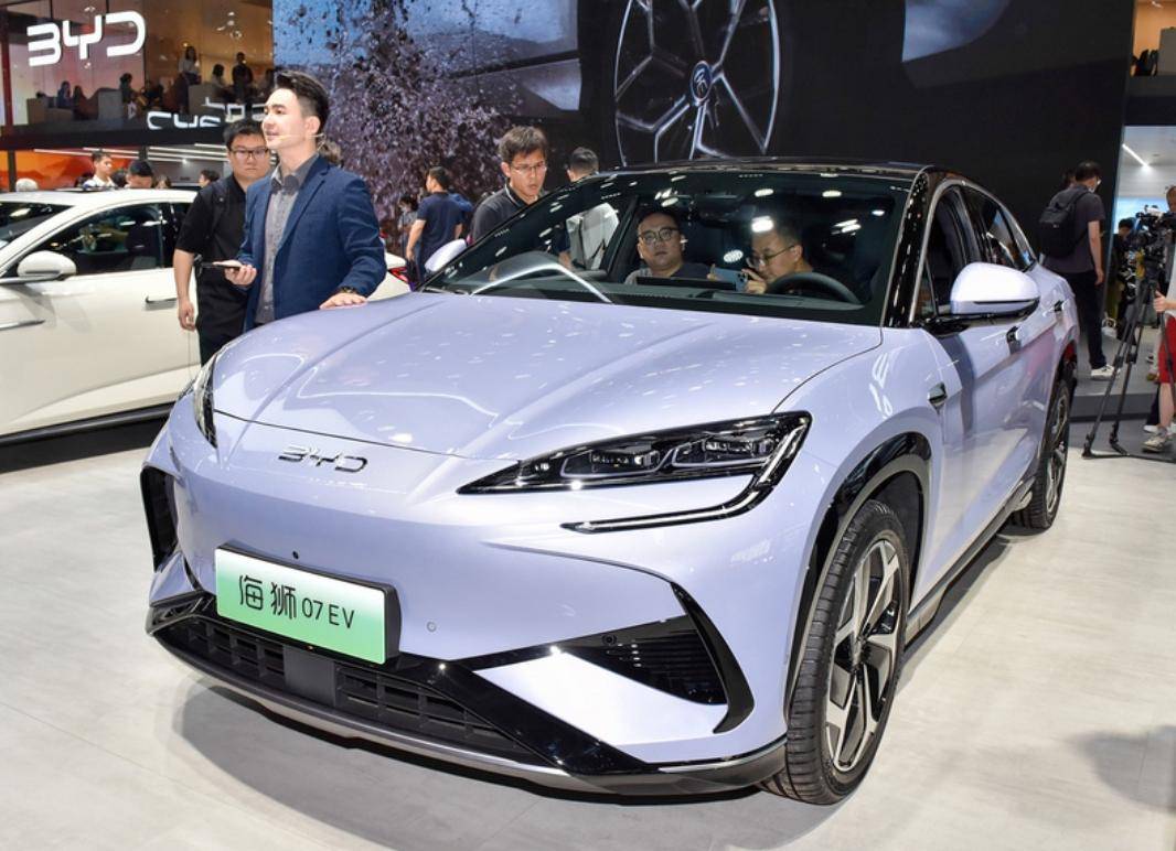 海狮05 EV，海洋网的智驾平权利器与战略补位者？