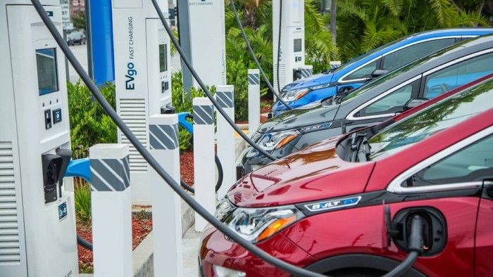 丰田与EVgo合作成立高速充电站,充电功率高达350千瓦