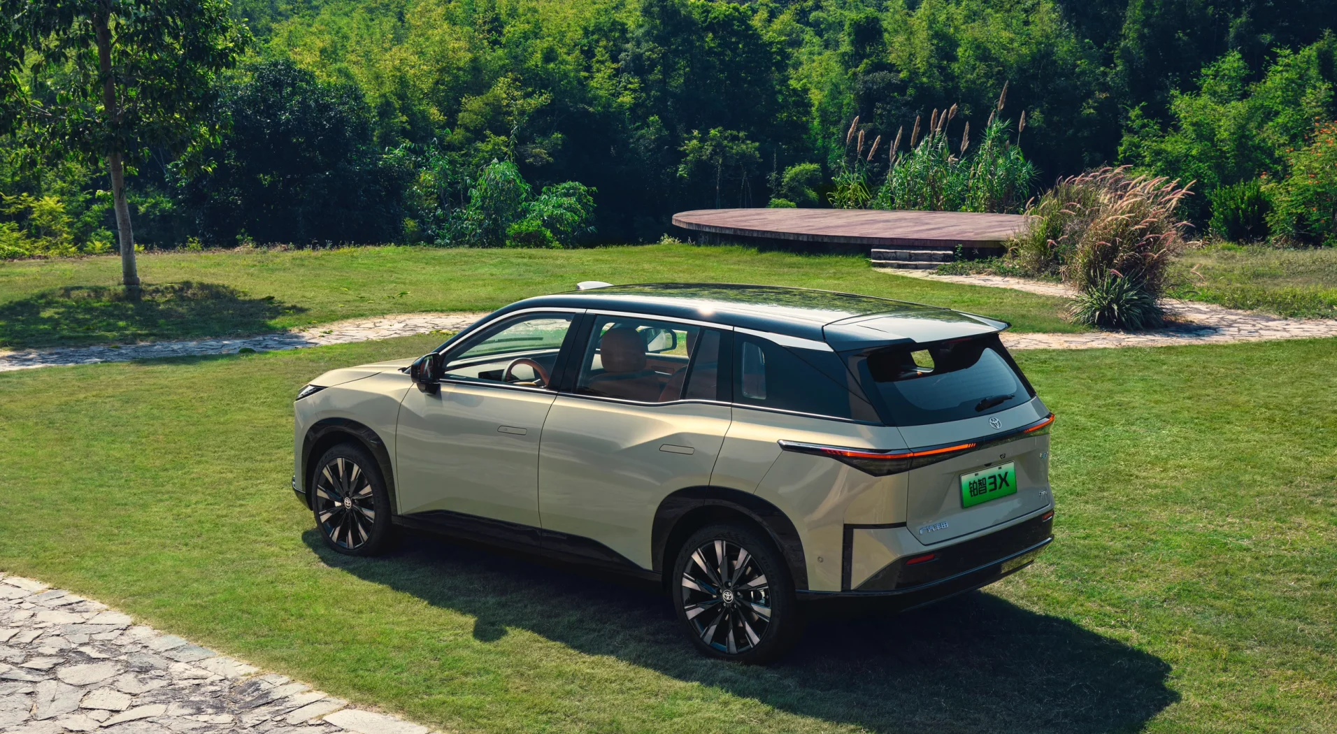 14万级激光雷达高阶智驾第一车!铂智3X正式上市