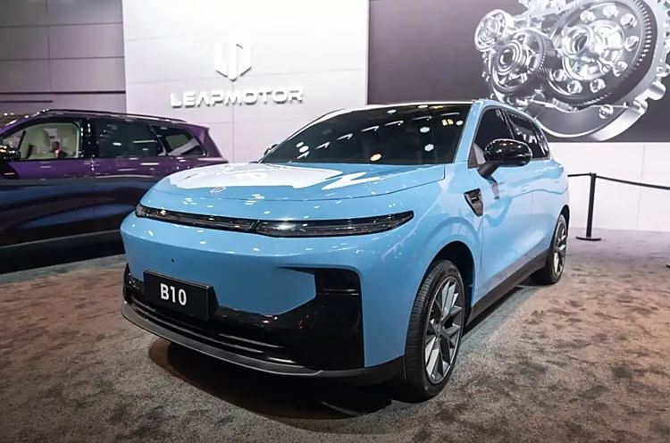 同级唯一激光雷达+高通双旗舰芯片，零跑B10预售10.98万元起