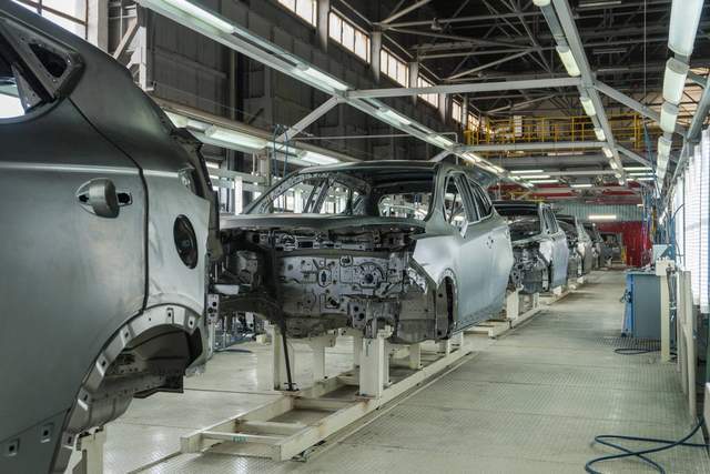 特朗普关税政策或致美国车企2025年成本增加1,080亿美元