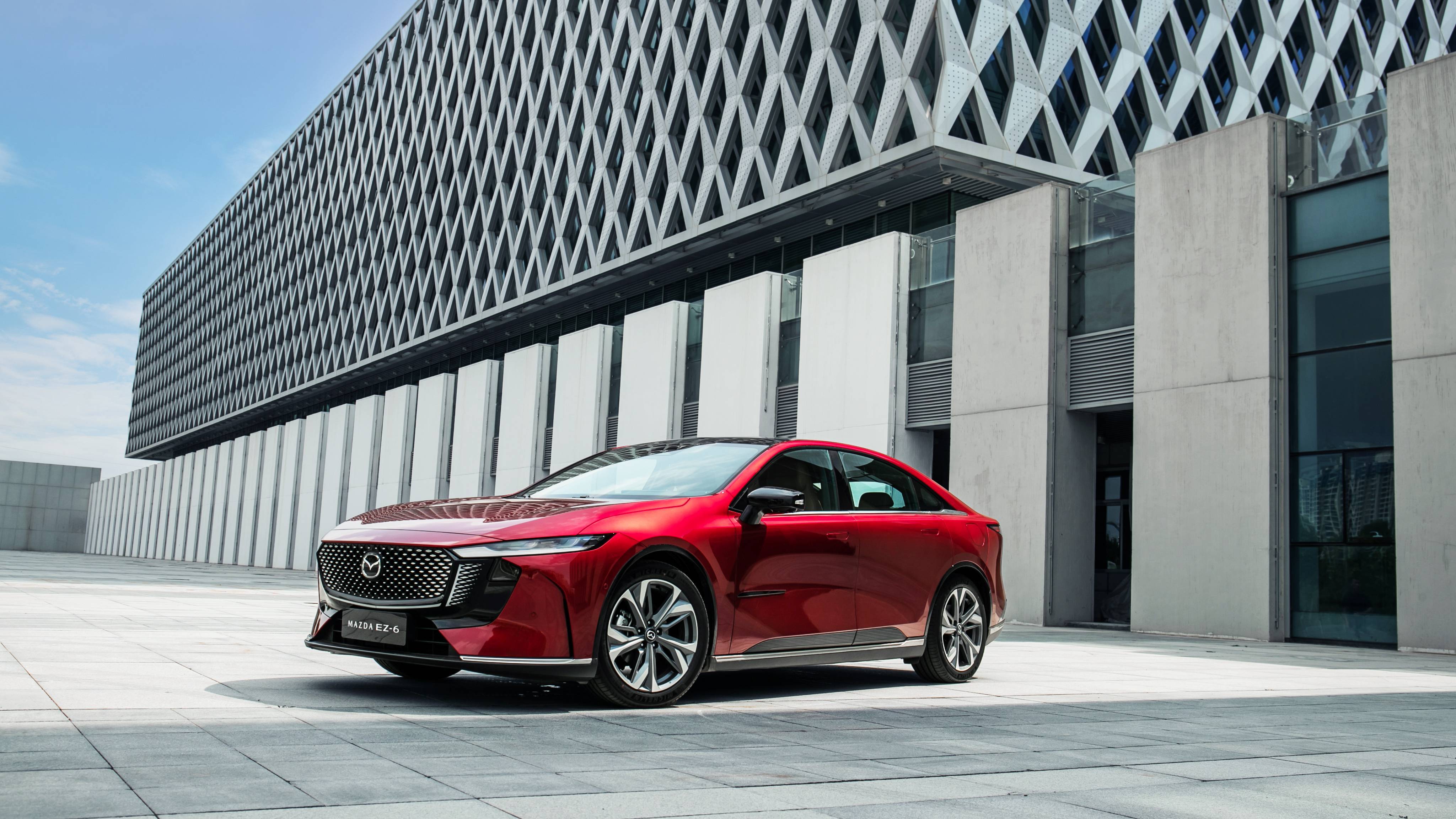 马自达新能源“掀桌子”,9.98万起售的EZ-6只是刚开始