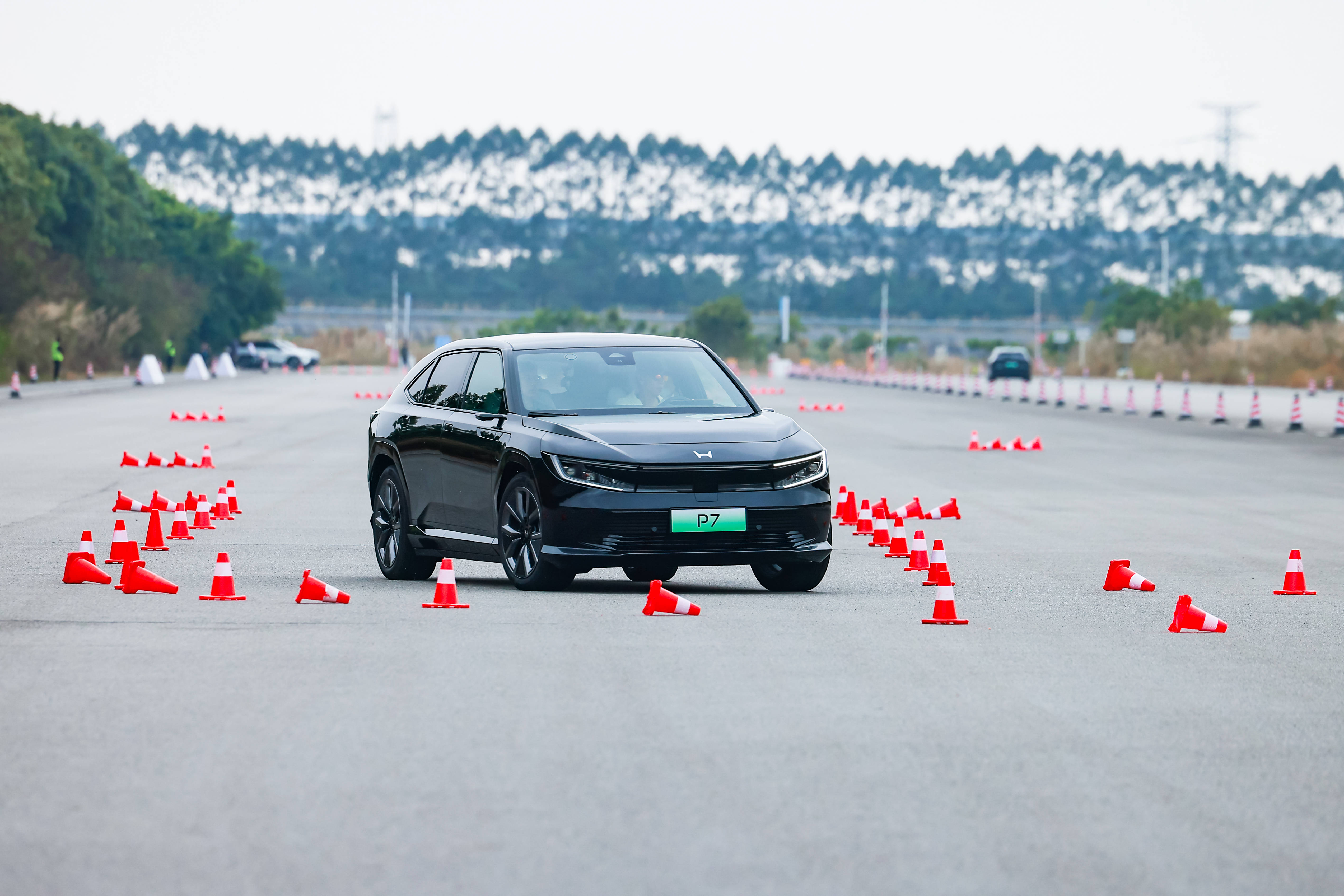 广汽本田P7携技术硬实力 定义电动新驾趣