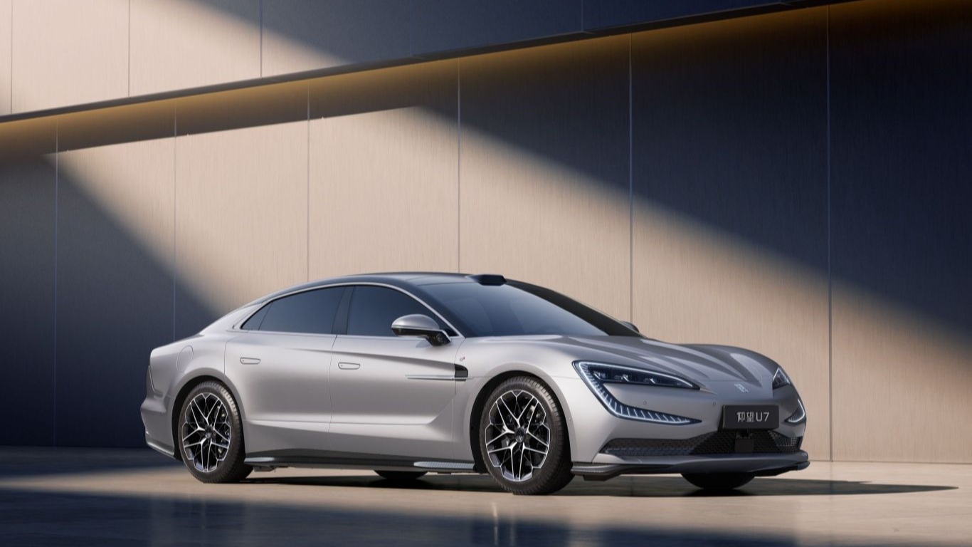 “789杀手”来了,仰望U7 62.8万起售,中国汽车集体挤干豪车溢价水分