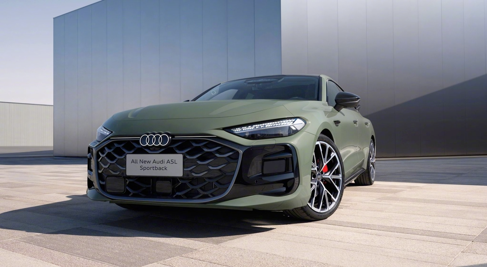 奥迪亮相2025上海车展:五款新车联袂首秀