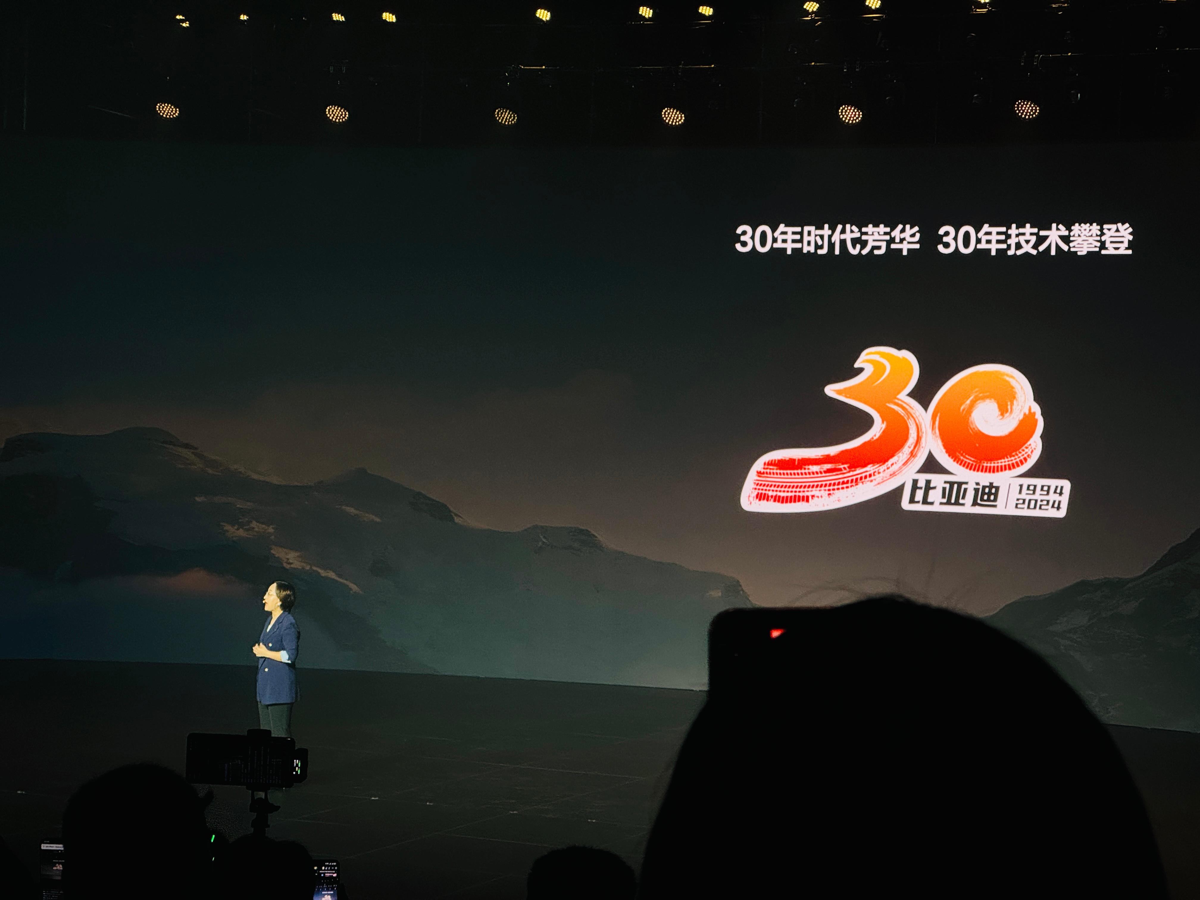 天工撑不起25万辆新能源，王胜利王立军互换，何以再续红旗复兴故事