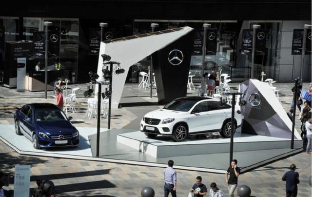 车企扎堆造 “人”，这场跨界豪赌能赢吗？