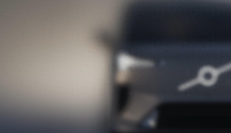 又一款对标埃尔法的MPV来了