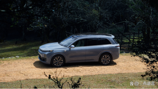 理想L系列智能焕新版正式发布 辅助驾驶芯片升级，全系标配激光雷达，底盘、豪华配置再升级