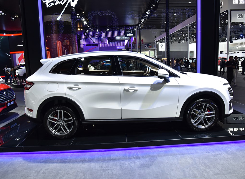 风云A8拆车上市，售价7.99万元起