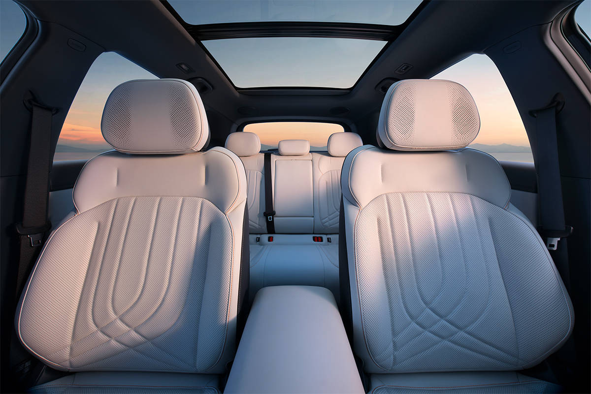 定位中型车 吉利银河A7 EM-i更多官图发布