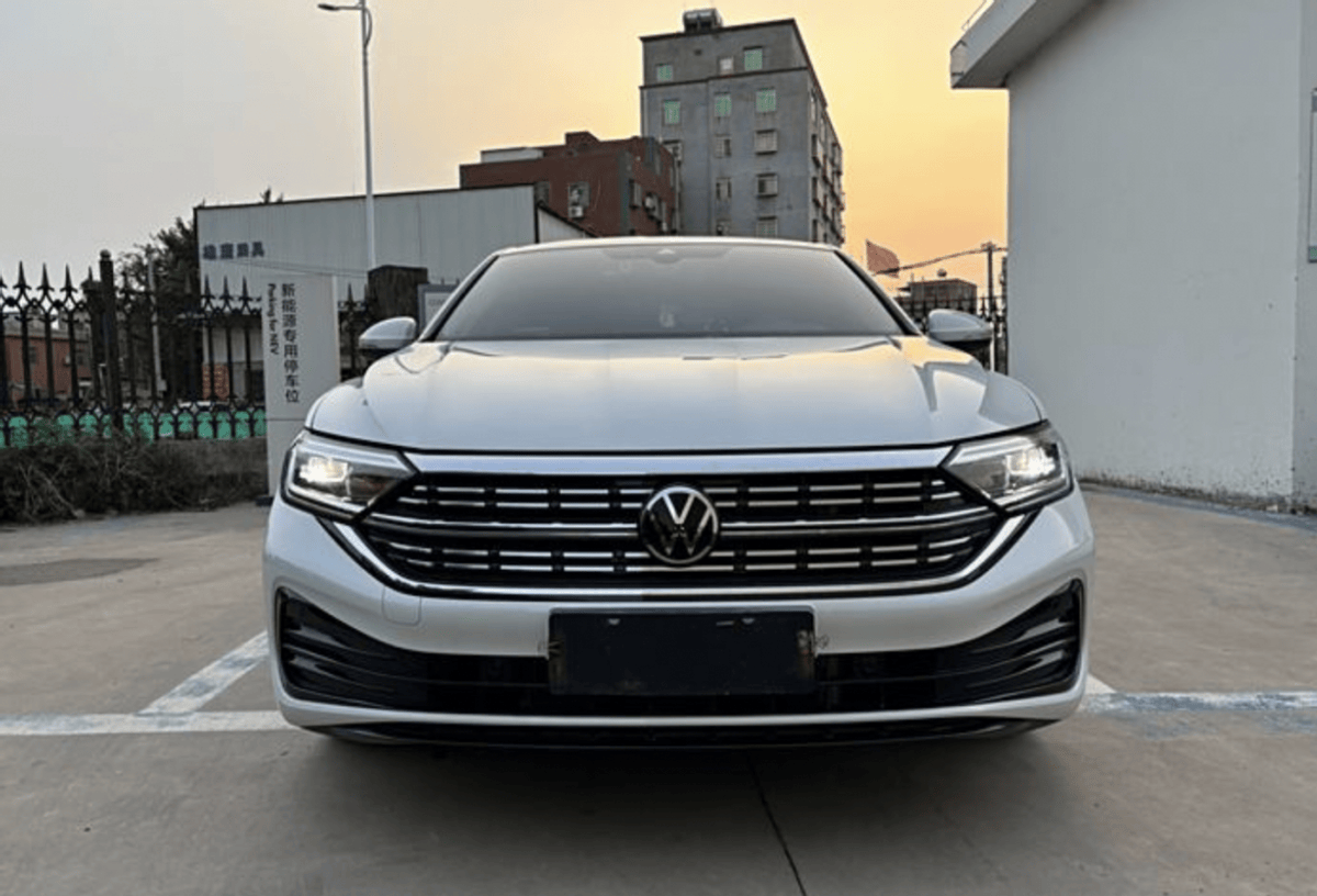 有望三季度上市 全新一汽-大众速腾实车曝光