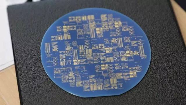 MIT开发出新型光子处理器 可以简化6G无线信号处理