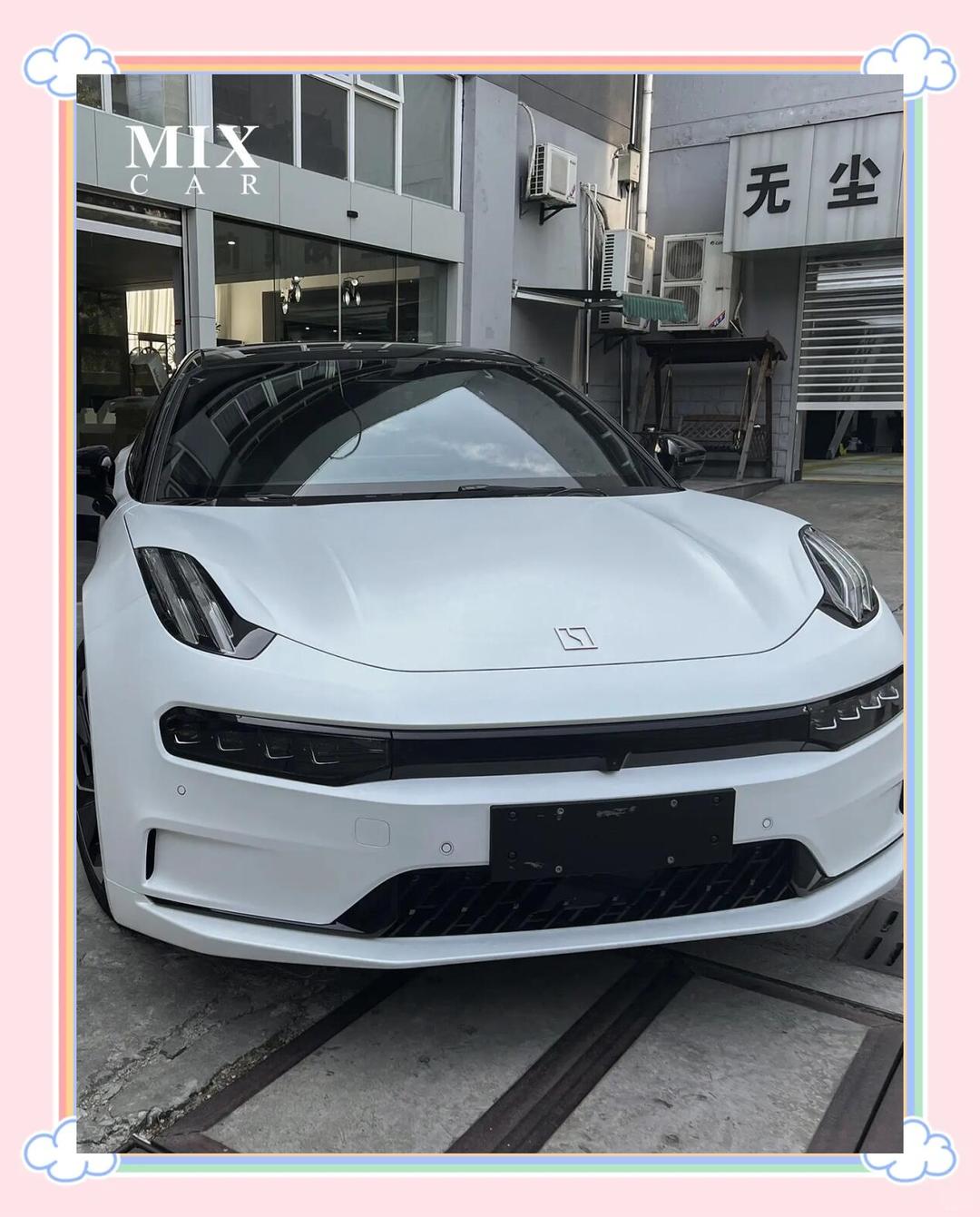 更显豪华大气 极氪9X极昼白配色官图发布