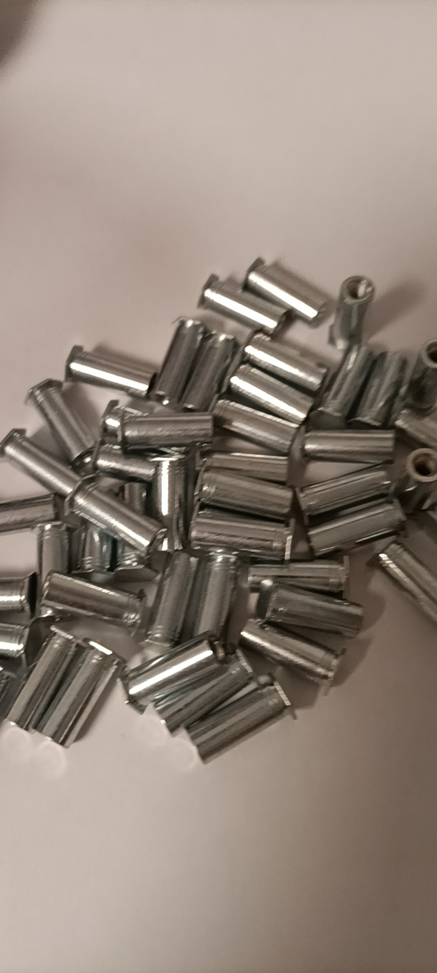 博尔豪夫推出新一代铆螺母与铆螺柱电动安装工具