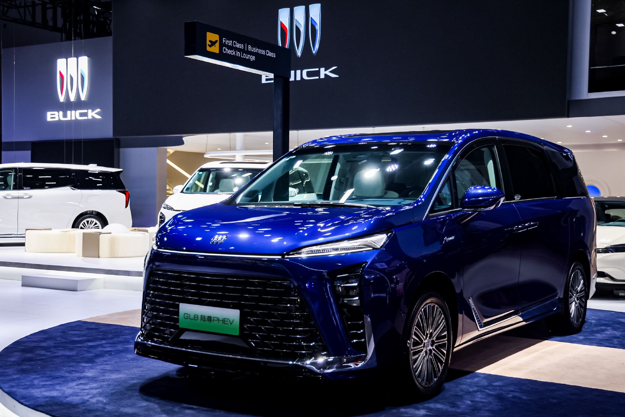 新款别克GL8陆尊PHEV申报图 搭三元锂电池