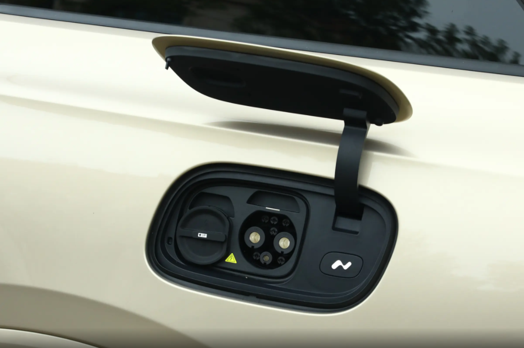 7月10日开启预售 乐道L90内饰官图发布