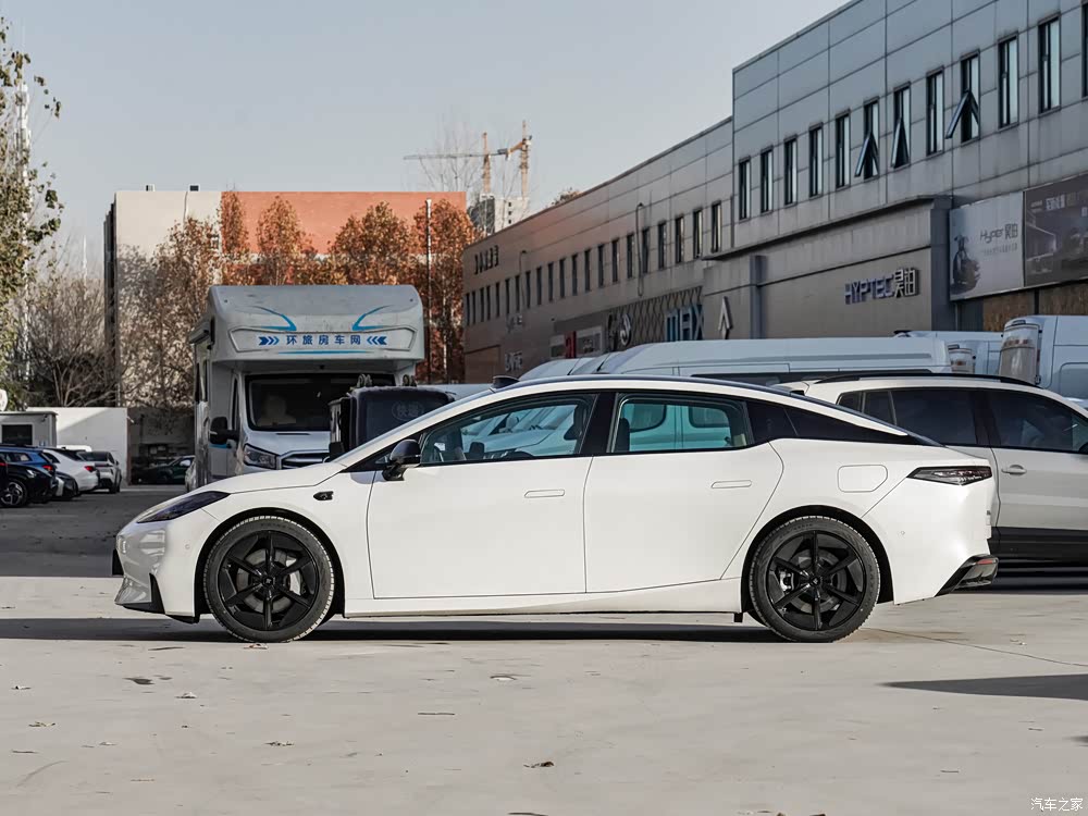 2025款昊铂GT上市 售价17.39-18.59万元