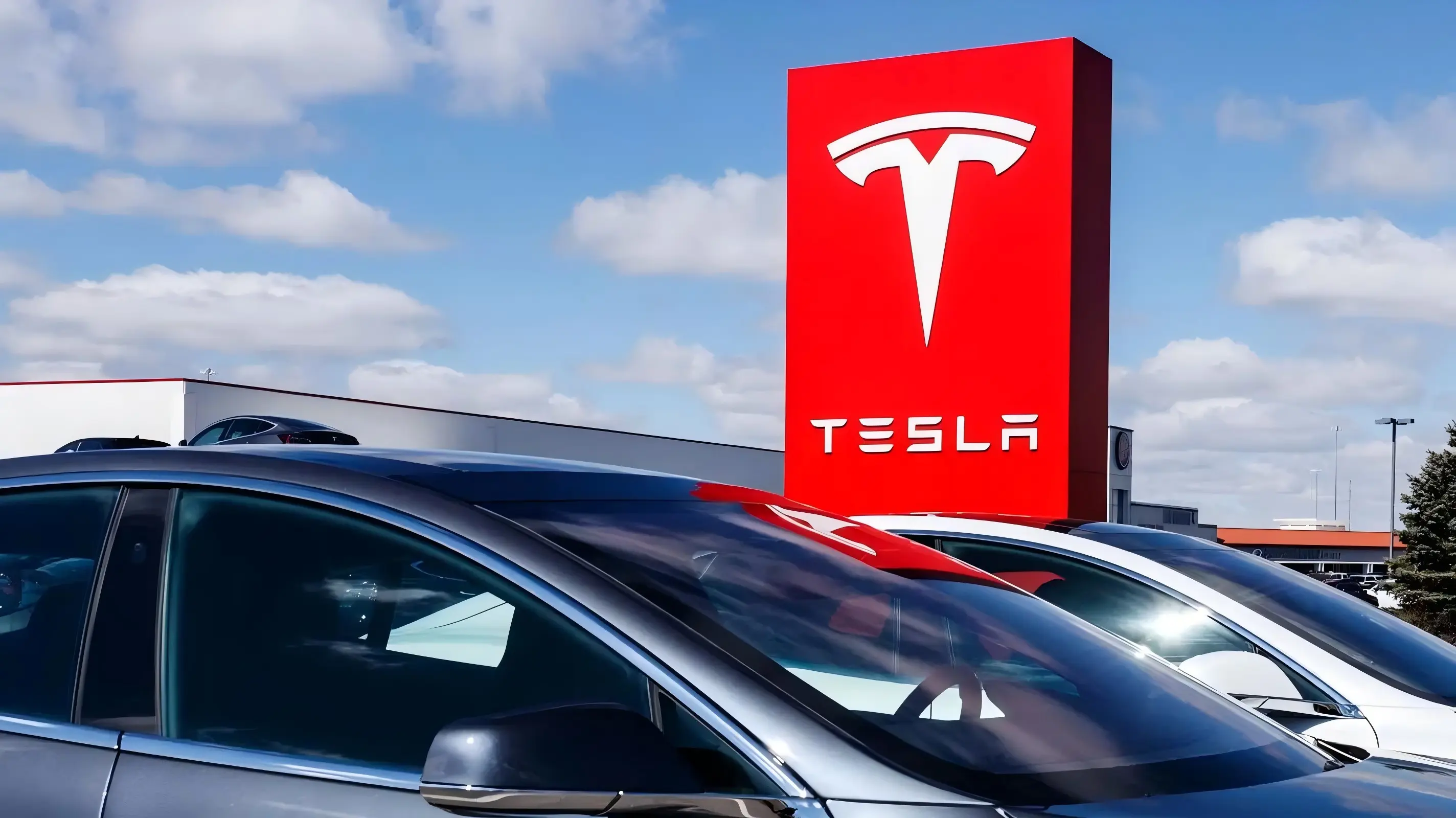 美国5月纯电动汽车注册量再次下滑，市场份额或逐渐减少