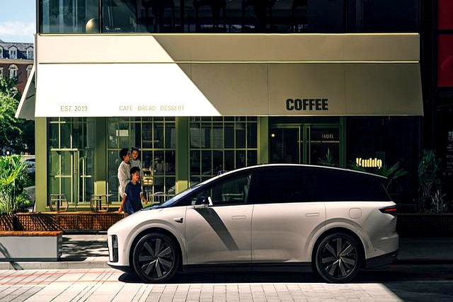 理想i8开启小订 预售区间35万-40万