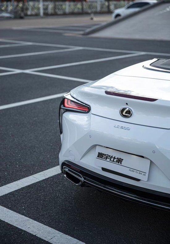 配置升级 新款雷克萨斯LC500敞篷版官图发布