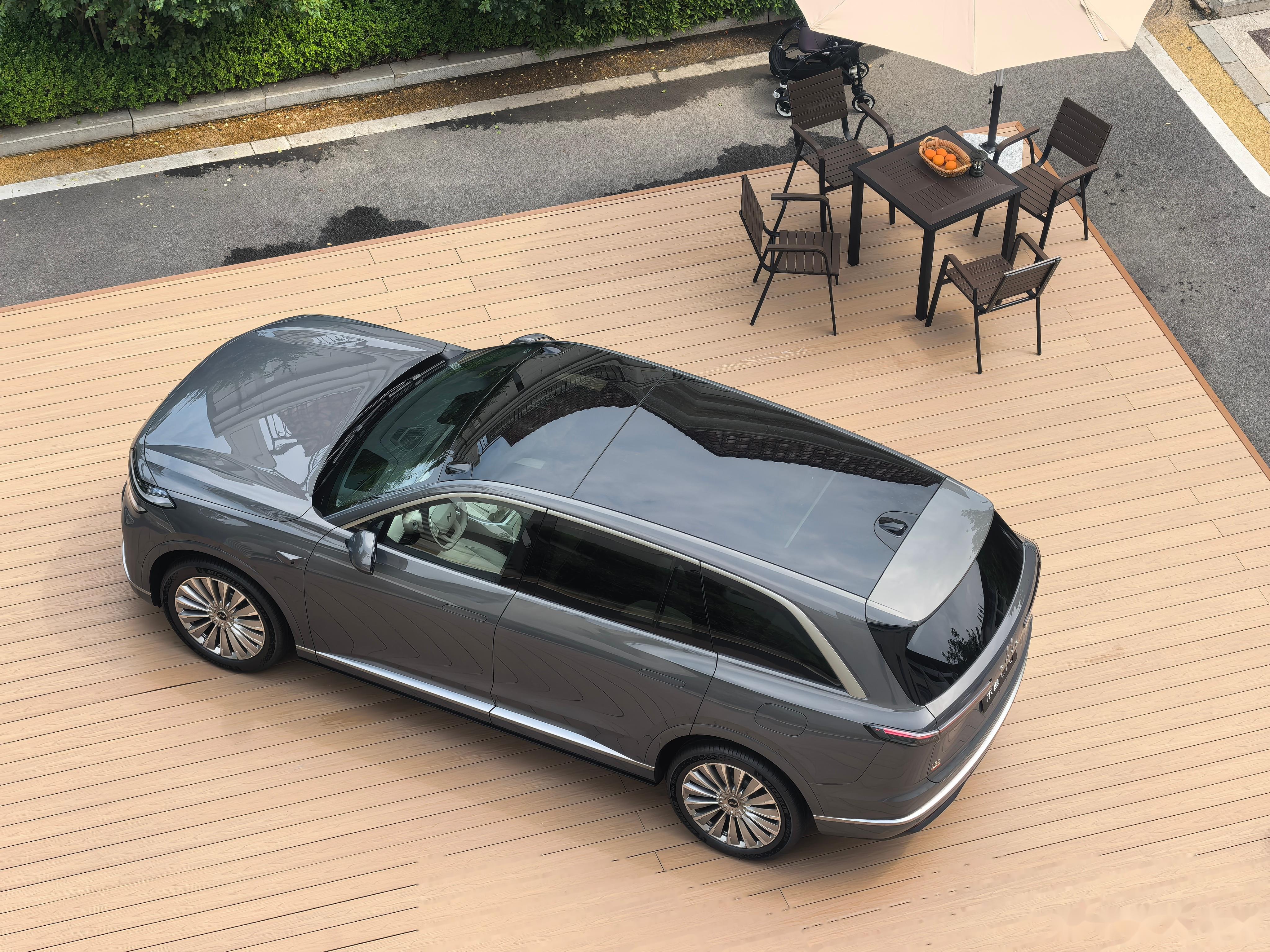 六座纯电SUV理想i8开启交付