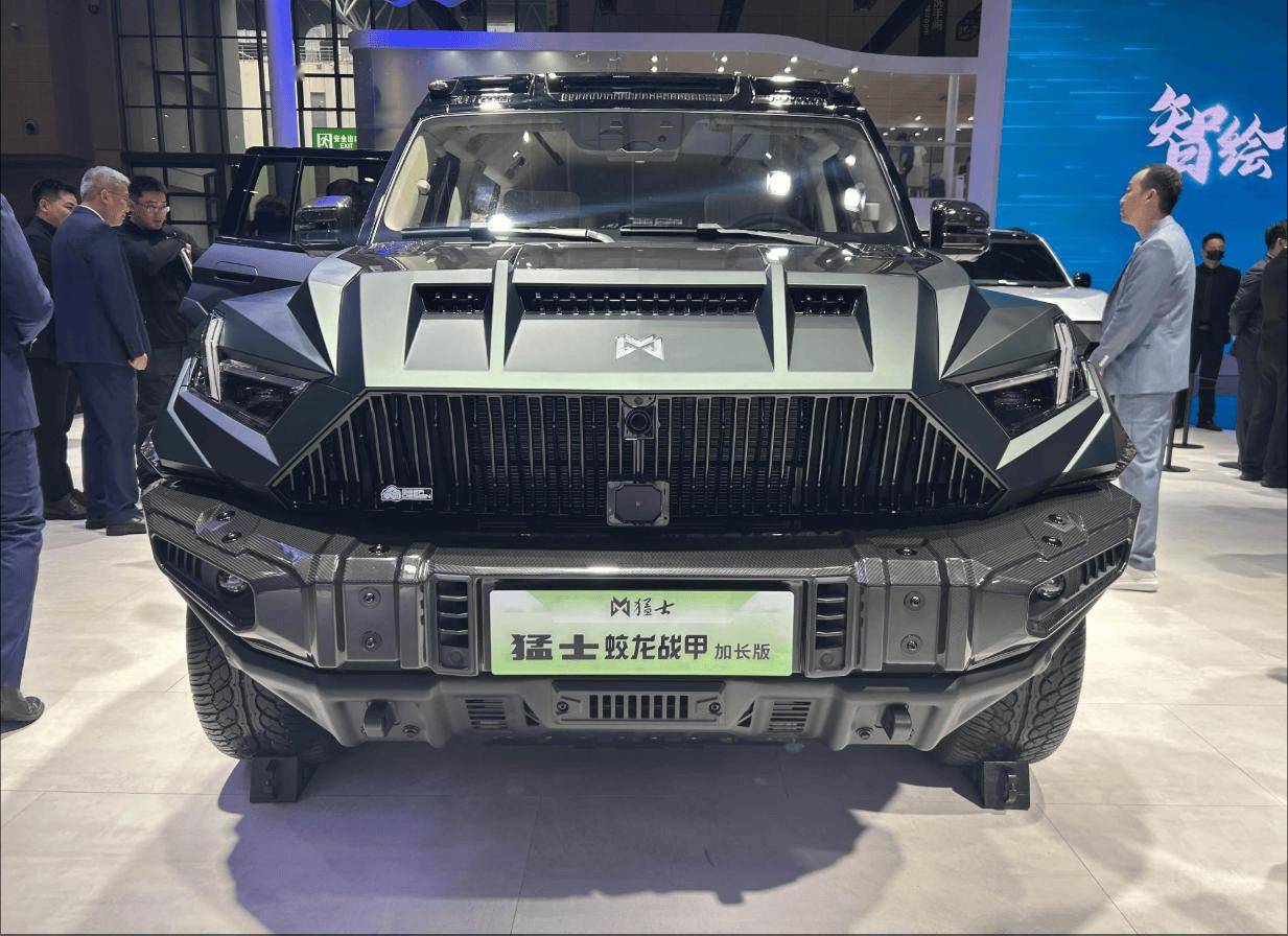 猛士M817正式上市 售价31.99-34.99万元