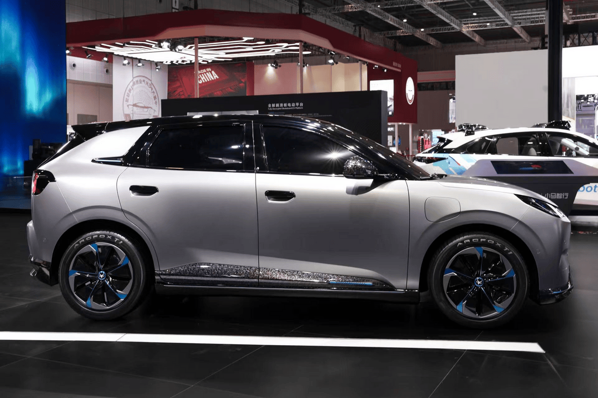 极狐T1官图发布 或8月下旬开启预售