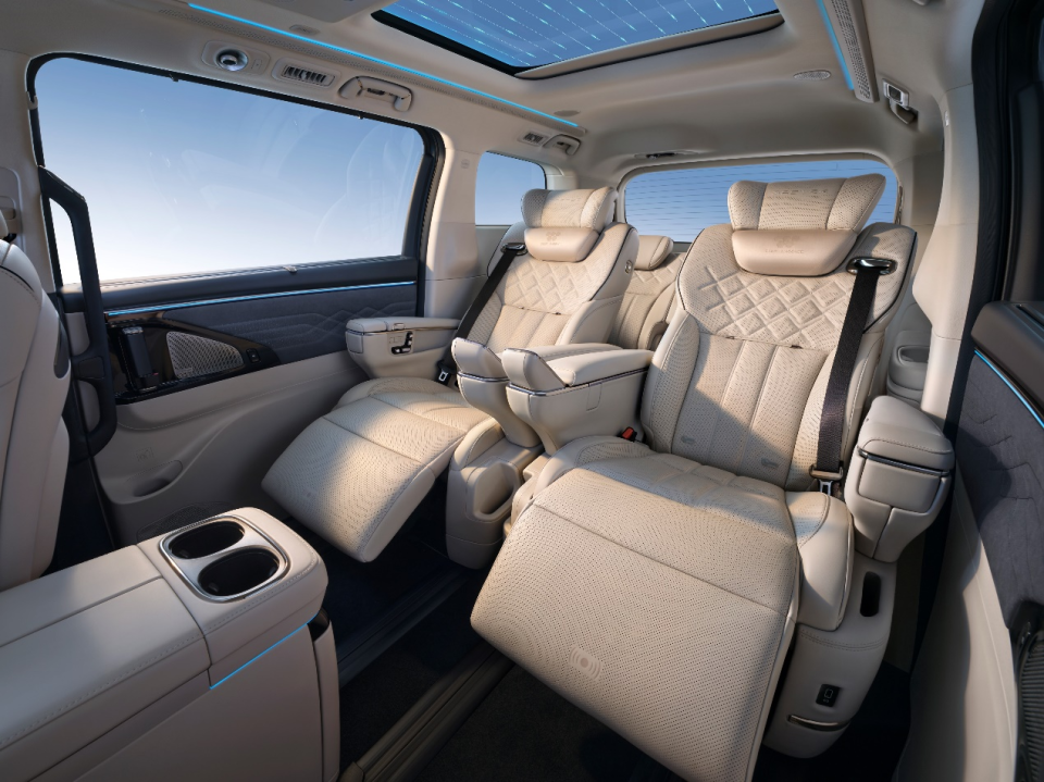 至境L7座舱信息公布 配备双120°零重力座椅