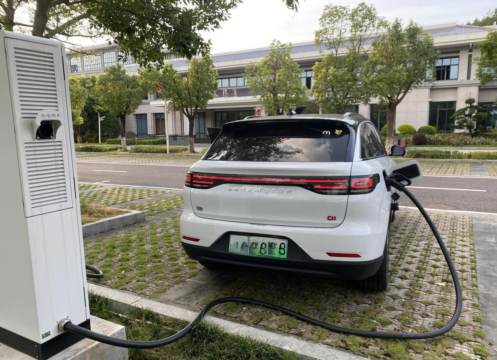 20万能买到的"三元锂电车"，已经有这么多了？