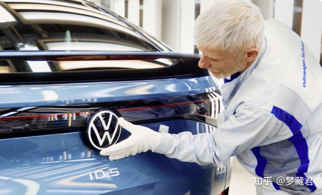 宝马CEO：欧盟2035年“禁燃令”是“重大错误”