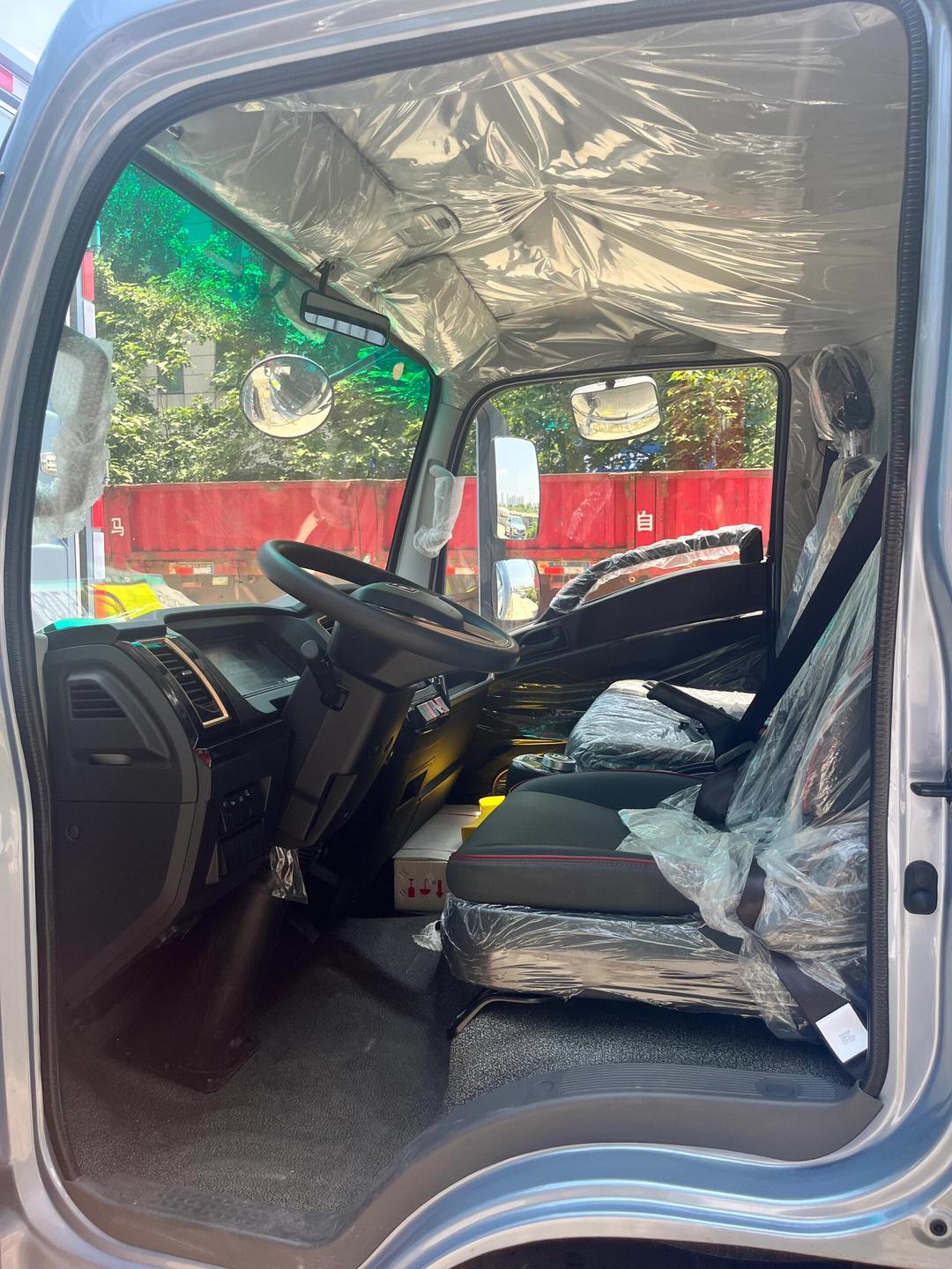 138714辆！1-9月新能源重卡狂飙 徐工/三一争冠 9月销24361辆 解放/徐工争冠