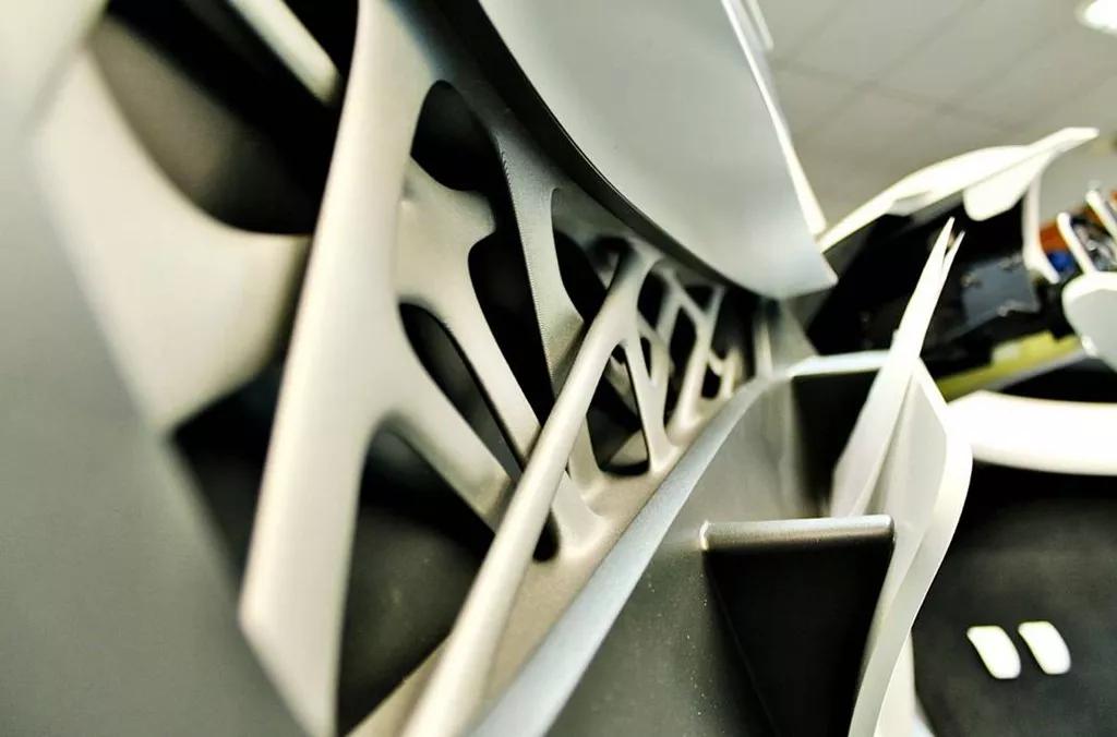 传德国零部件供应商博泽将探索股份出售