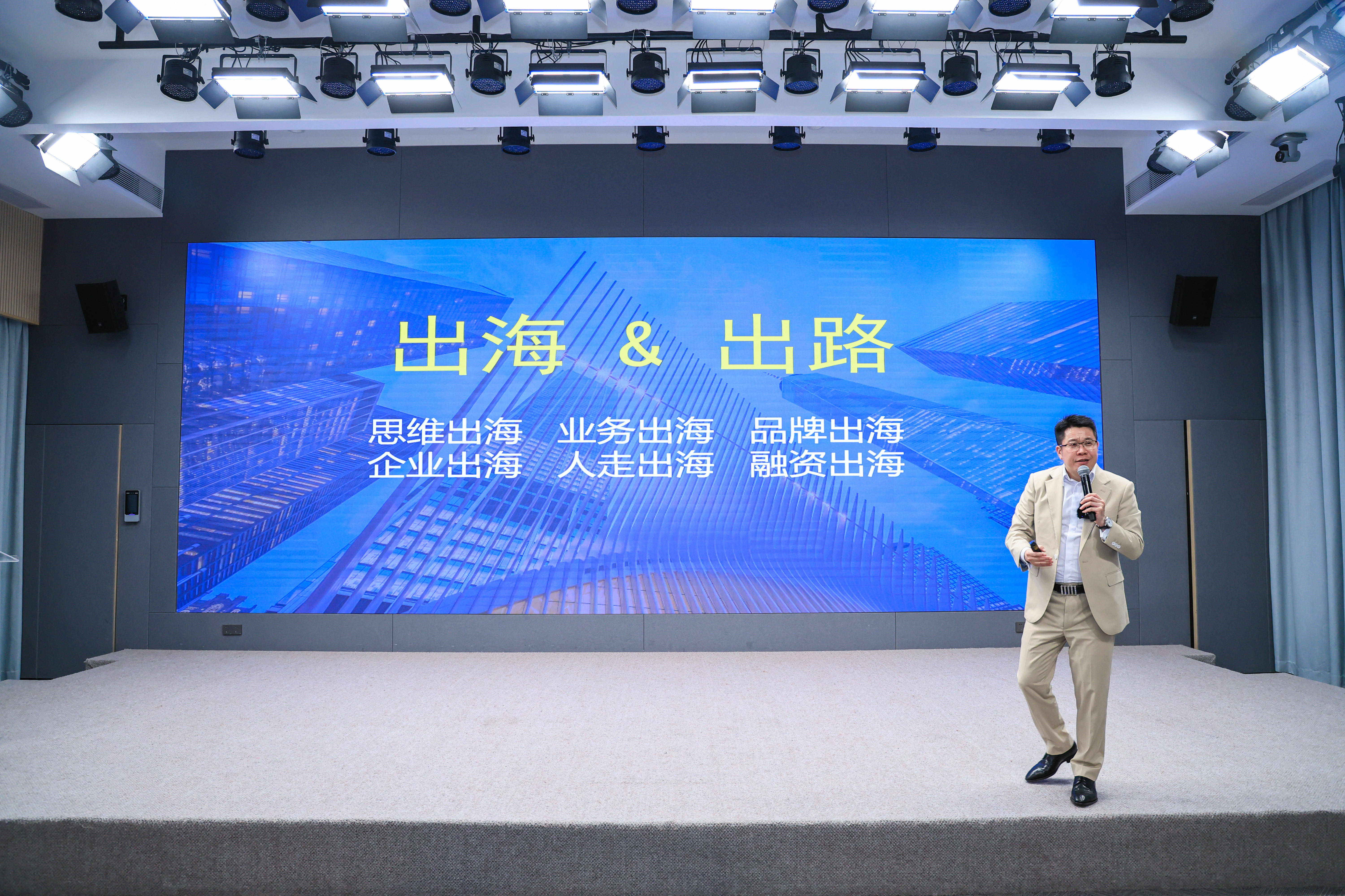 中国汽车出海图谱：欧洲破局，东南亚扎根，独联体卡位