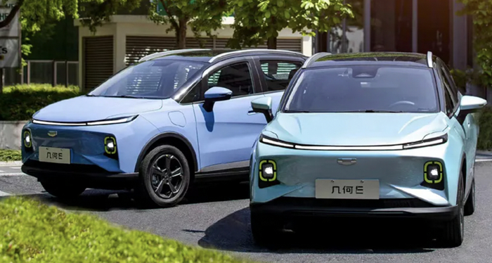 纯电续航里程450km 新款标致e-408谍照曝光