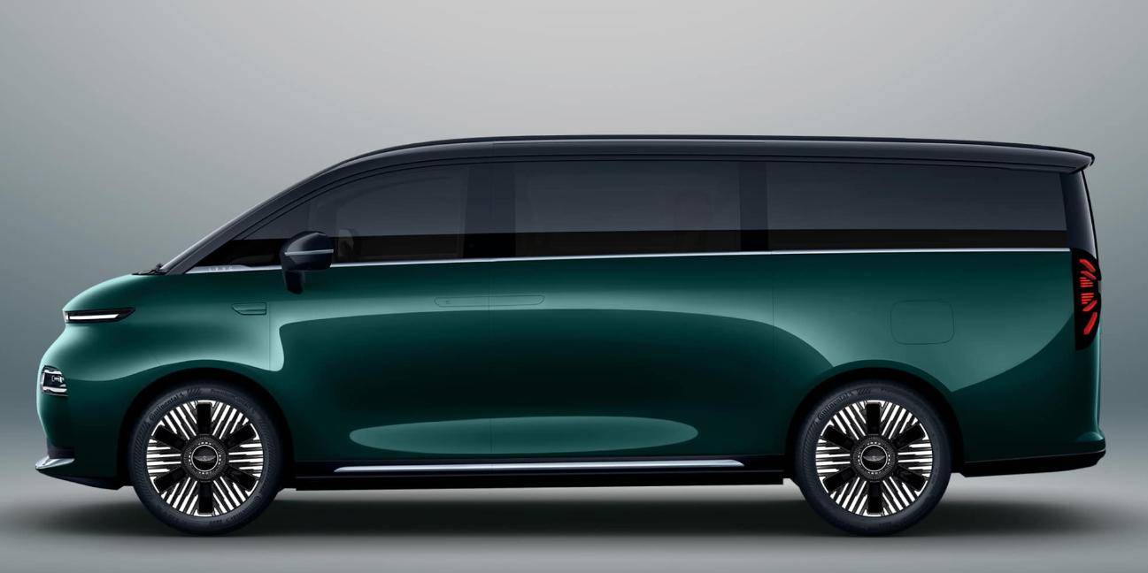 吉利银河首款豪华旗舰MPV银河V900官图首曝 重构高端MPV市场格局