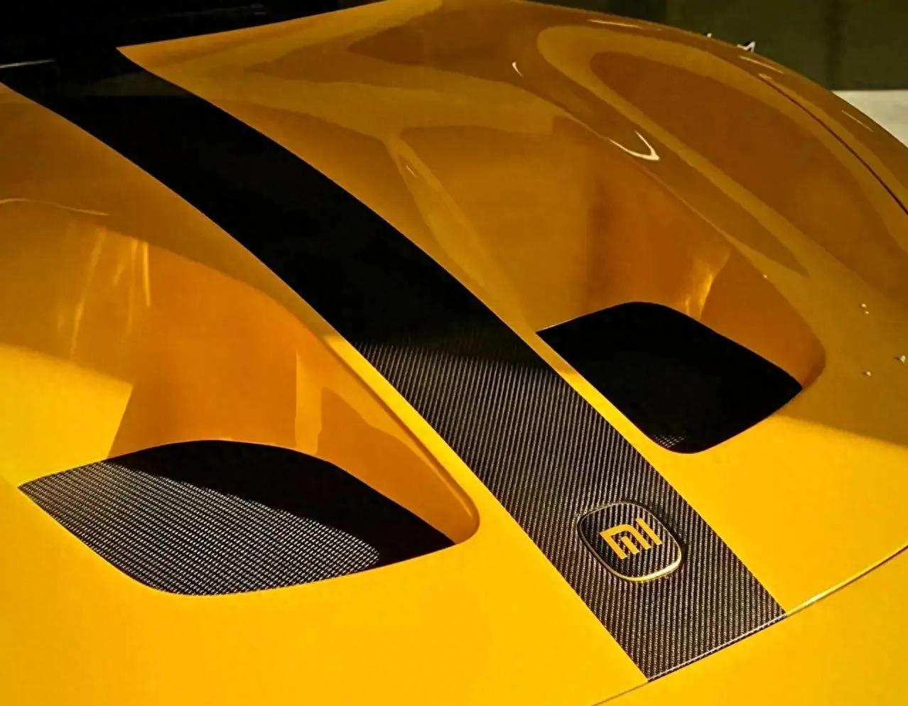 小米汽车挖孔机盖外观专利获授权