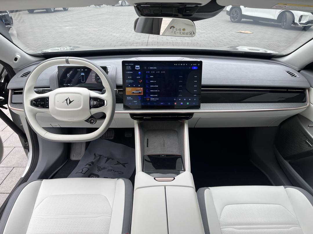 启境首款猎装轿跑将于明年6月上市交付